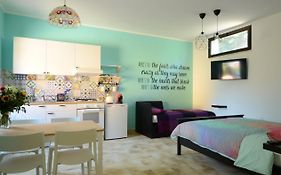 B&B La La Rose